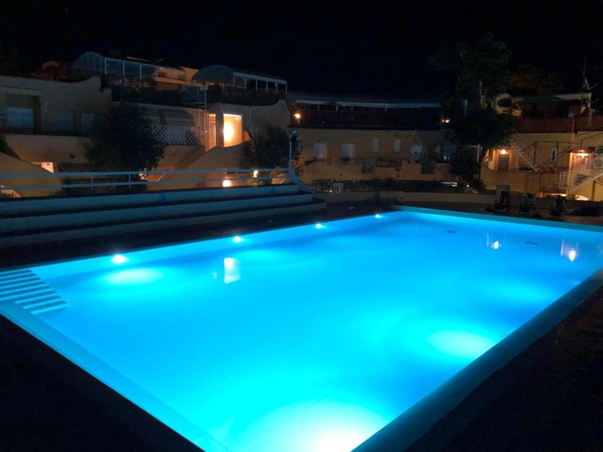 Ashur310 Residence Монделло Экстерьер фото
